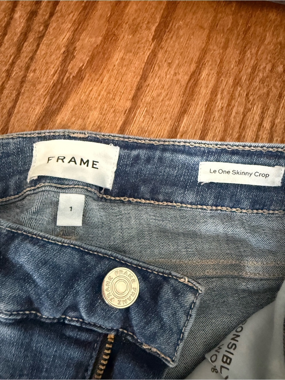 Frame Le One Skinny Crop Jeans